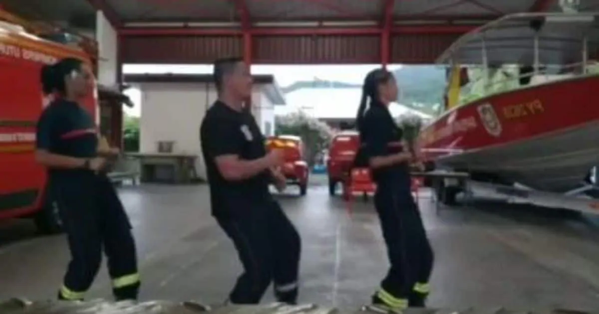 Smart dance moves from Portuguese firefighters go viral on social media