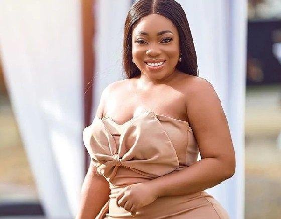 Moesha Boduong - Celebrities Plastic Surgery