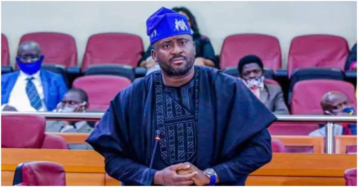 “I’m also Igbo”- Desmond Elliot takes campaign to Church, begs to be re-elected